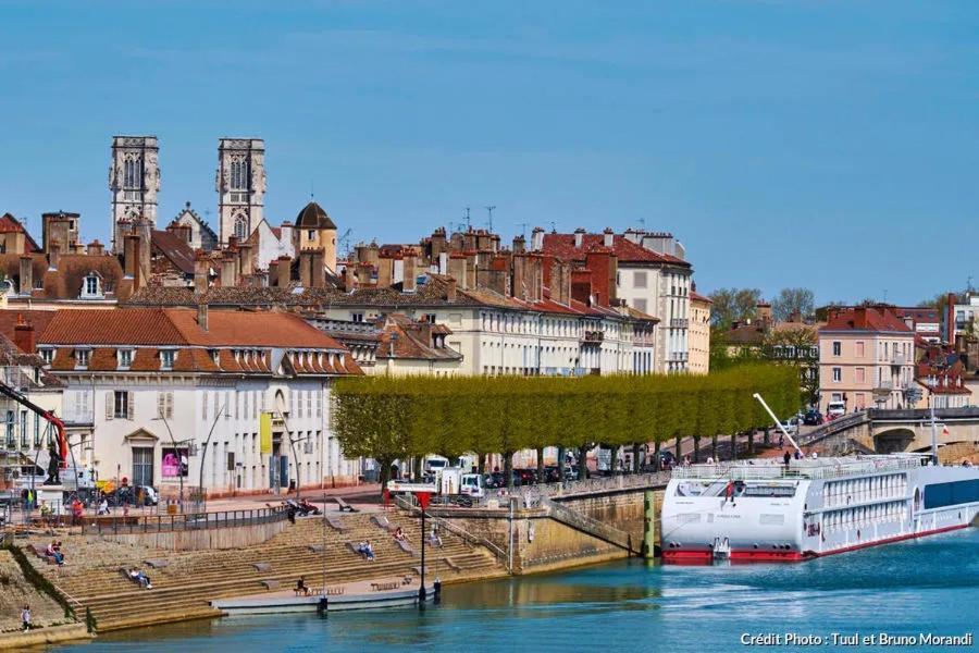 Entree Autonome 24H Sur 24H Chalon Centre Ville Apartment Luaran gambar